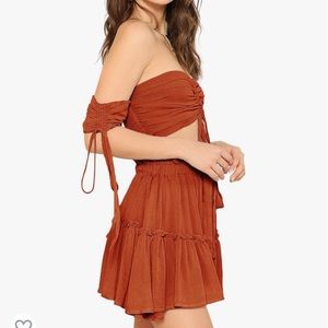 Two-Piece Off the shoulder crop top and skirt set in rust